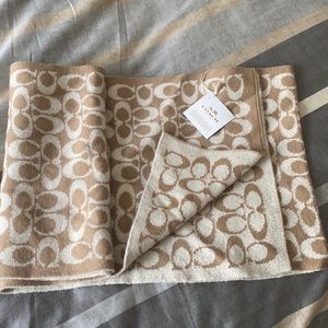 COPY - Brand new coach scarf
